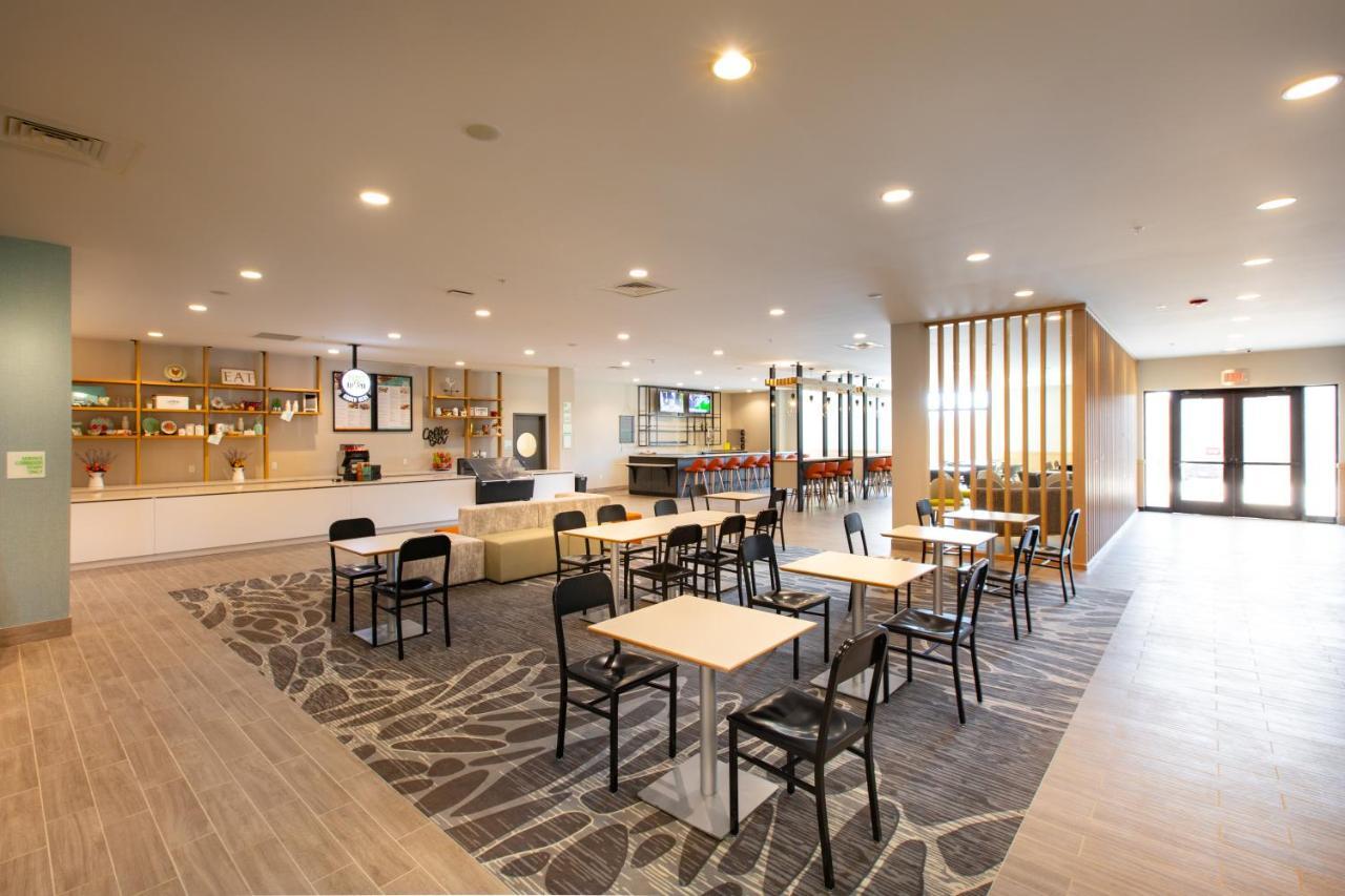 Holiday Inn - Kansas City - Northeast By Ihg Zewnętrze zdjęcie