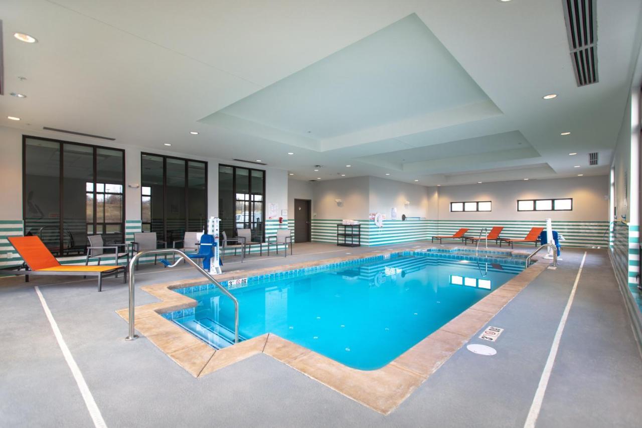 Holiday Inn - Kansas City - Northeast By Ihg Zewnętrze zdjęcie